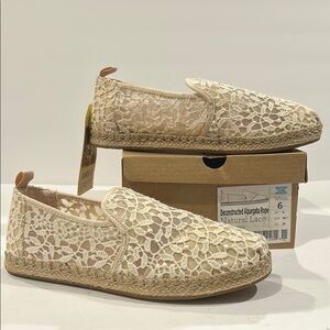Toms Alpargata Cream Espadrilles with Lace Leaves Design - Size 6